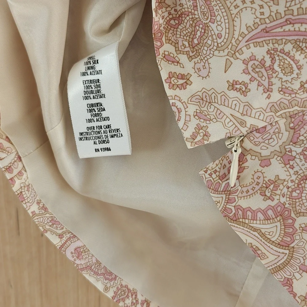 Petite Sophisticate Pink Cream Paisley Two-Piece Skirt Set 100% Silk - Picture 3 of 5